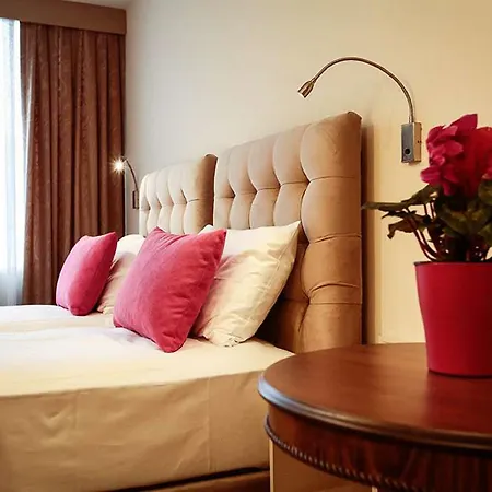 Melek Moda 3* Istanbul